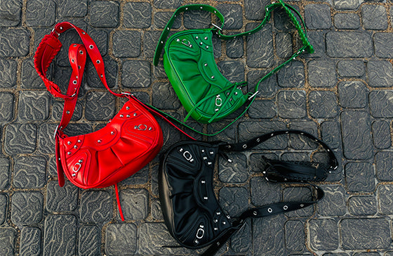 The Ultimate Guide to Crossbody Bags: Style, Function, and Versatility