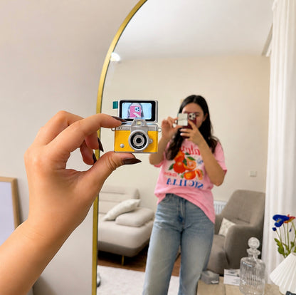 2026 Viral Mini Flip Digital Keychain Camera